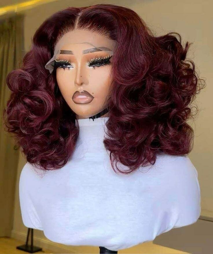 Perruque en dentelle bouclée