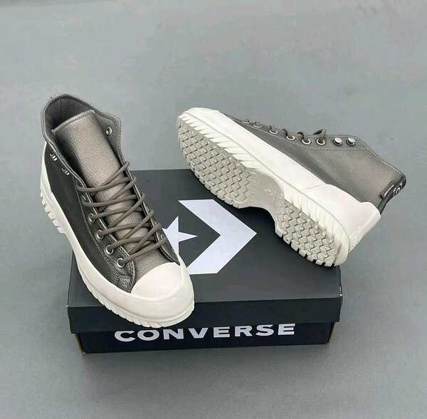 Converse Baskets Montantes Gris
