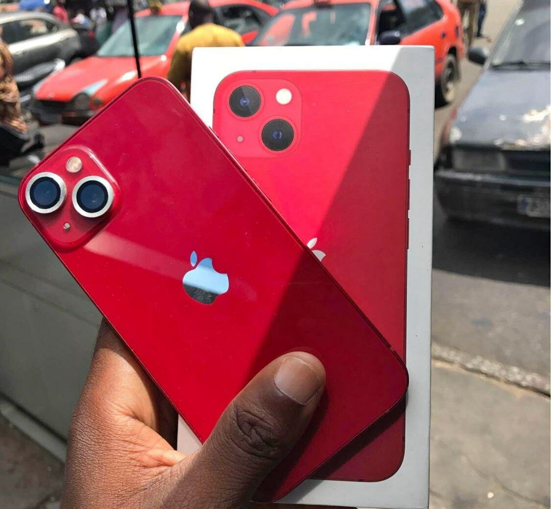 iPhone 13 Rouge (Product)RED