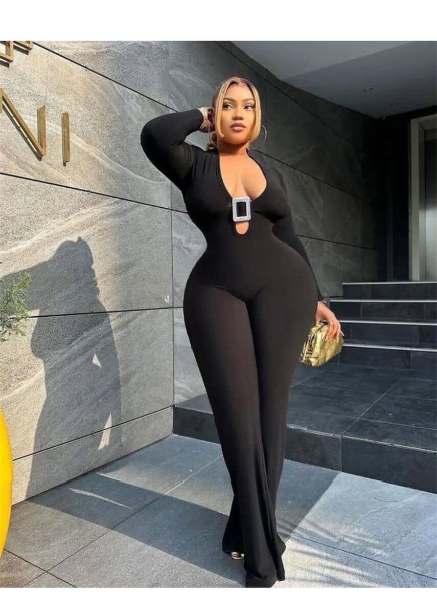 Combinaison élégante femme