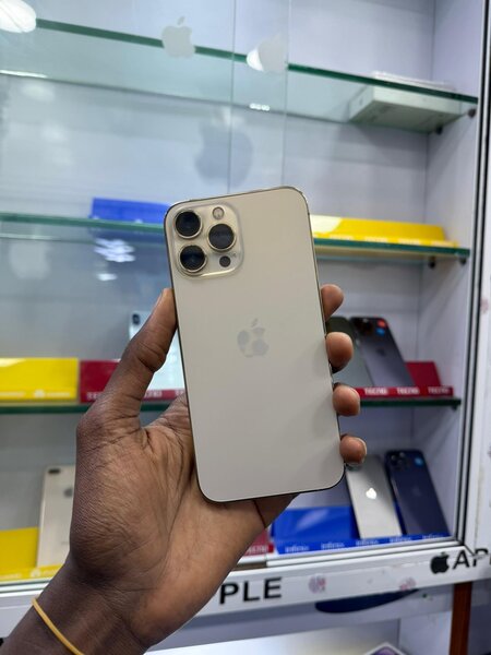 13 pro max écran changer