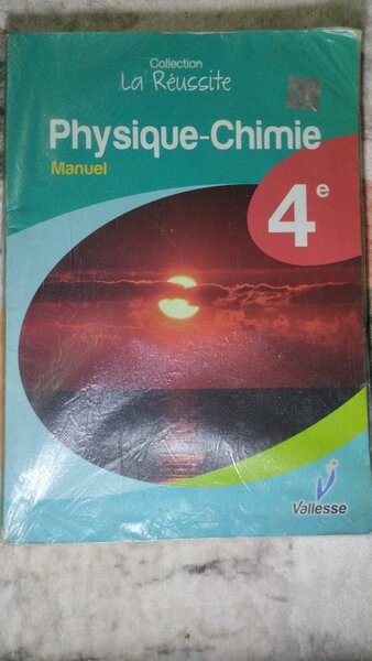 Manuel de Physique-Chimie 4e