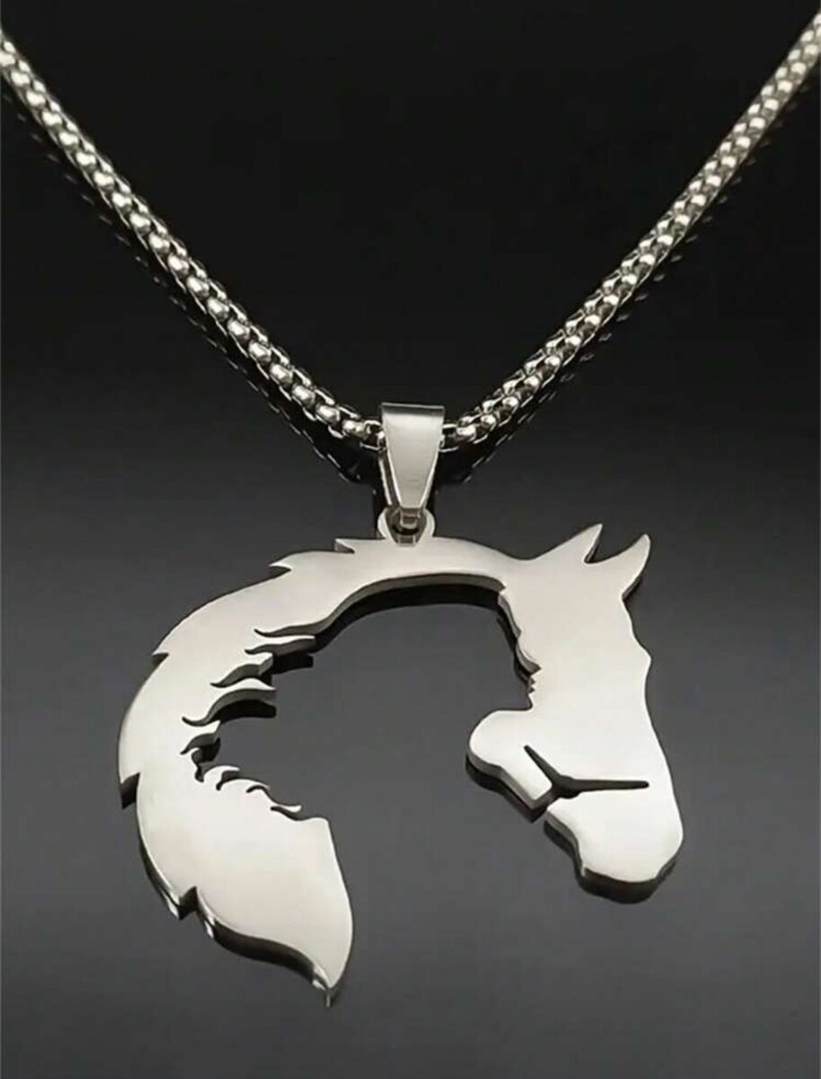 Fadeless Horse Head Necklace