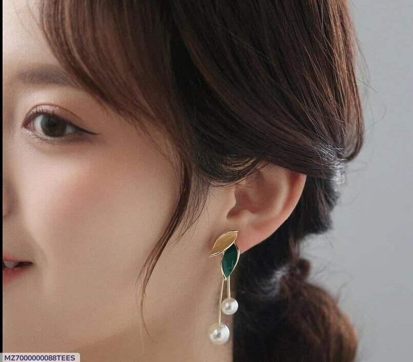 Gold Plated Pearl Earing