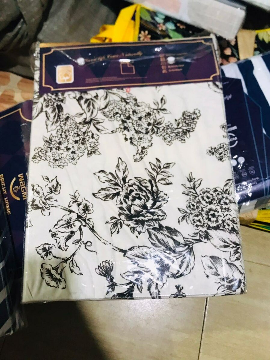 Double size bedsheets