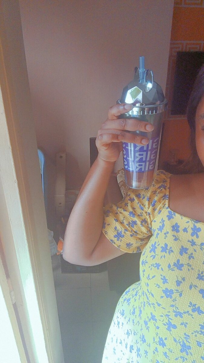 Gobelets à paillettes avec couvercle