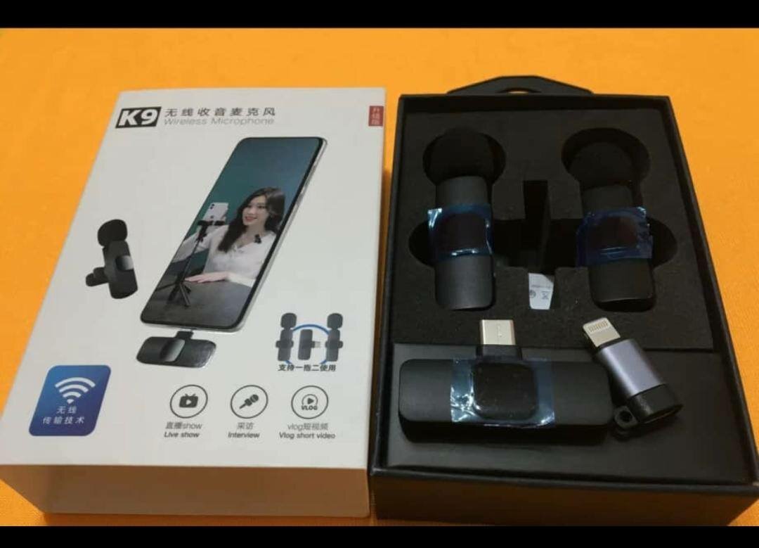 Quality lapel microphone and lighting