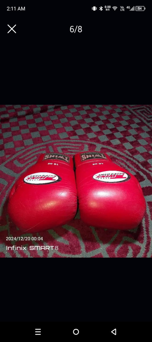 Boxing gloves