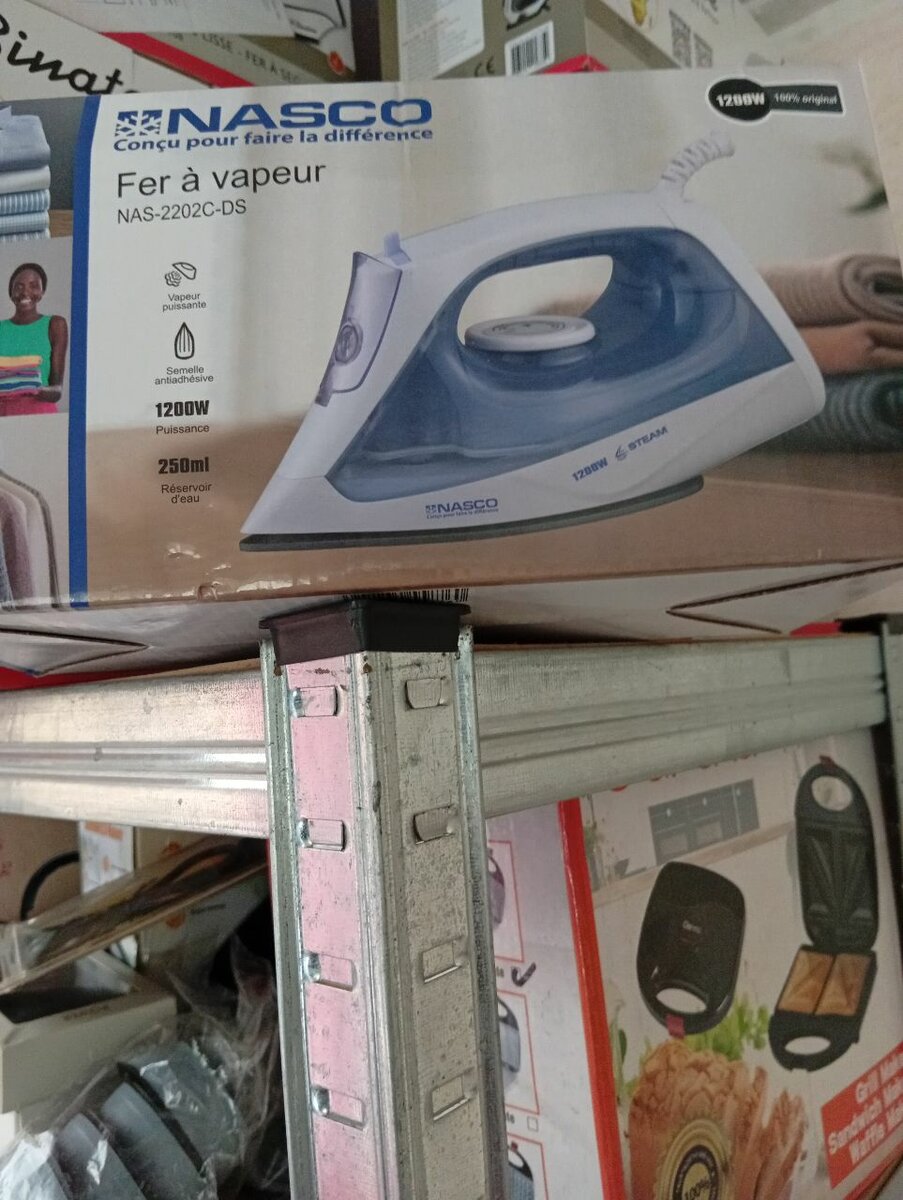 Fer à vapeur Nasco 1200W