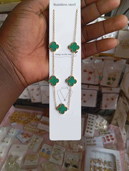 Collier tréfle acier inoxydable
