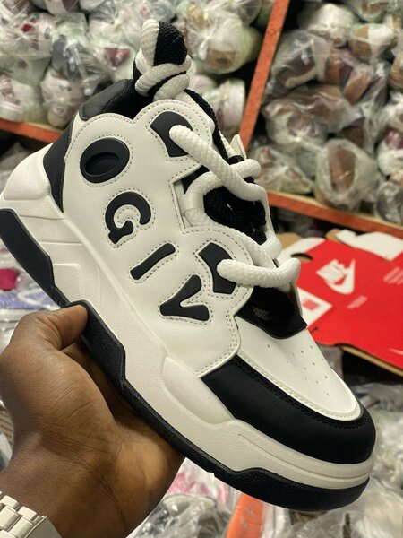 Sneakers basses OGIV