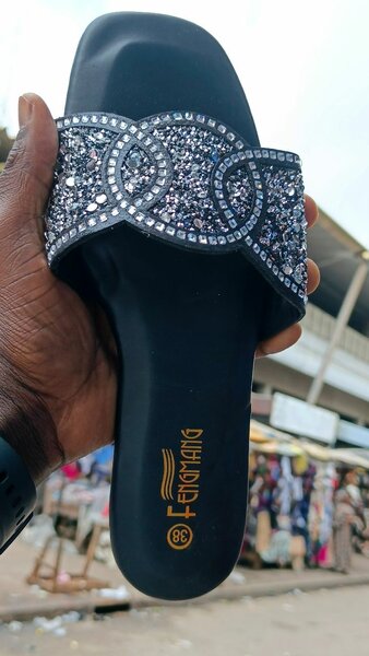 Sandales élégantes à strass