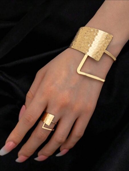 Vintage Bracelet with Ring.