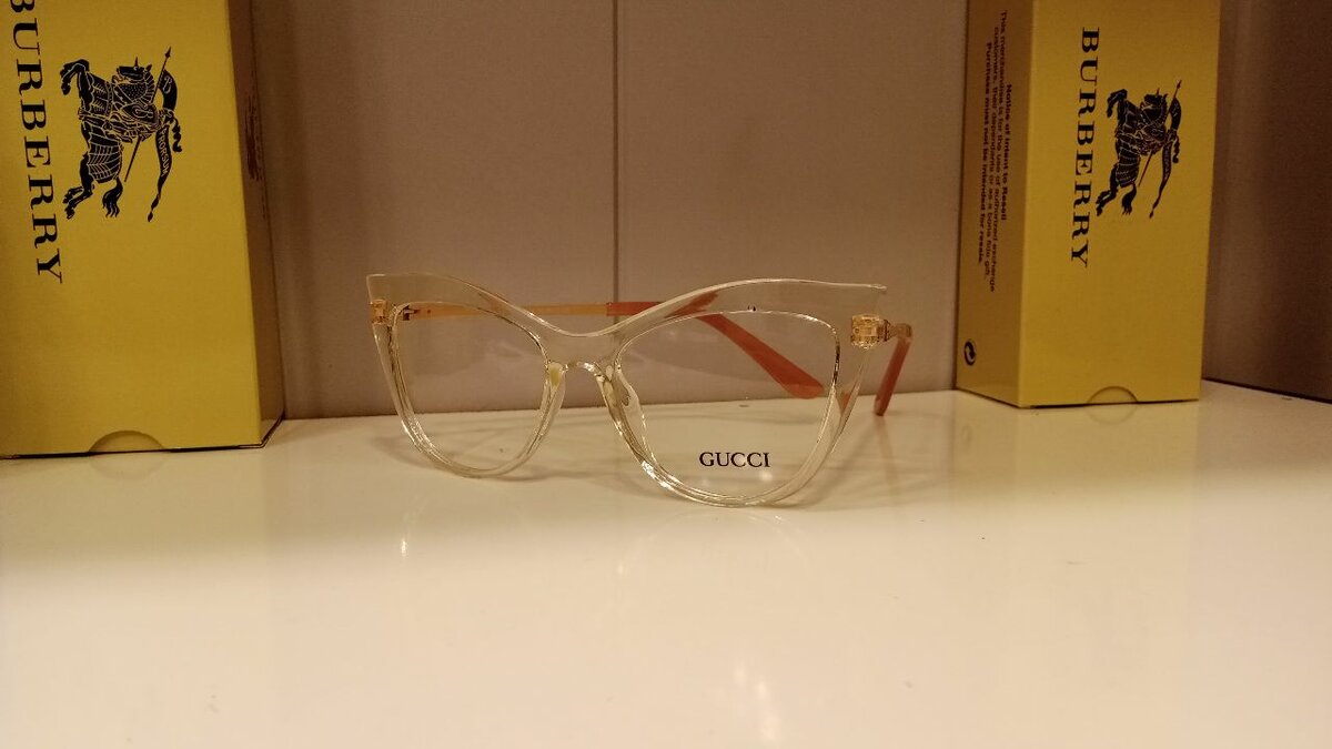 New eye frame