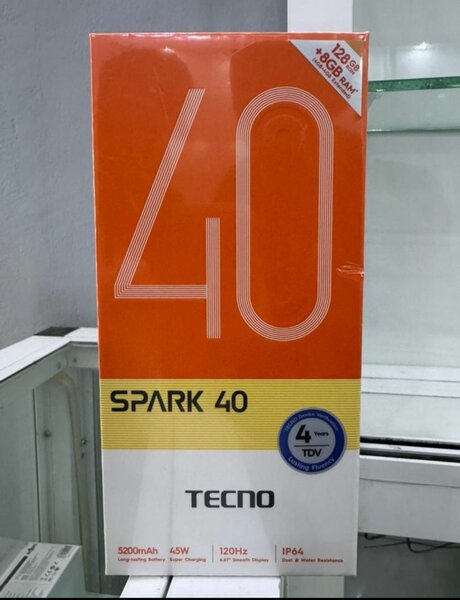 Tecno SPARt 40