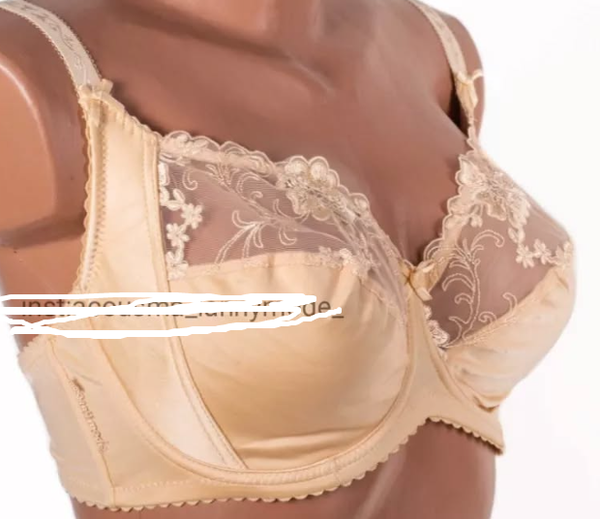 Мягкий нарядный глубокий бюстгальтер без поролона