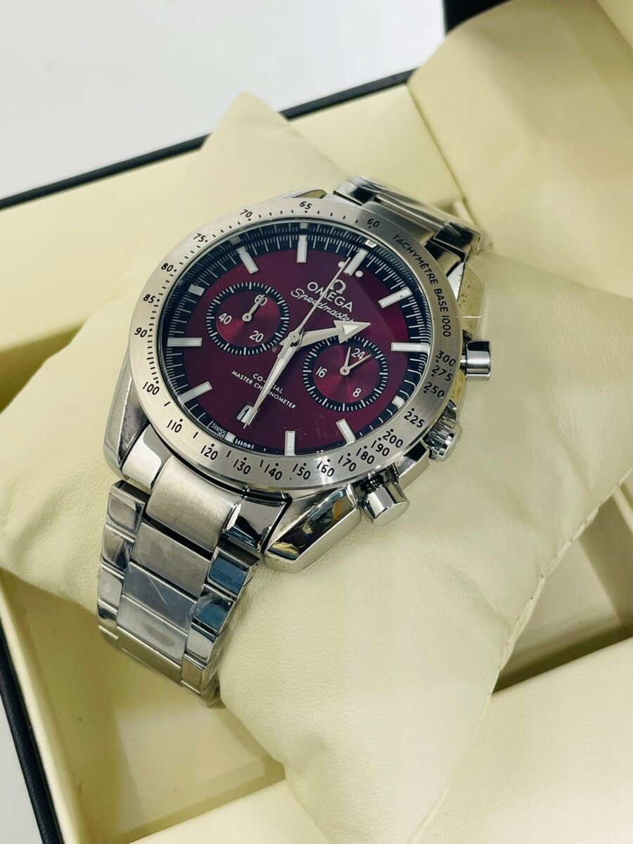 Montre chronographe Omega acier