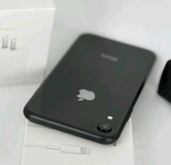 iPhone Noir Débloqué 64Go