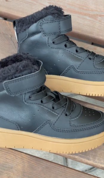 ботинки черные  от H&M 