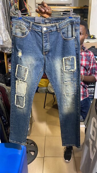 Mens Authentic Jeans Instock waist 30-42 Instock