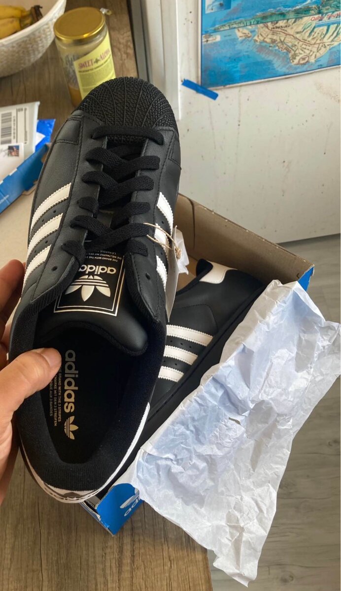 Chaussures Adidas Superstar noires