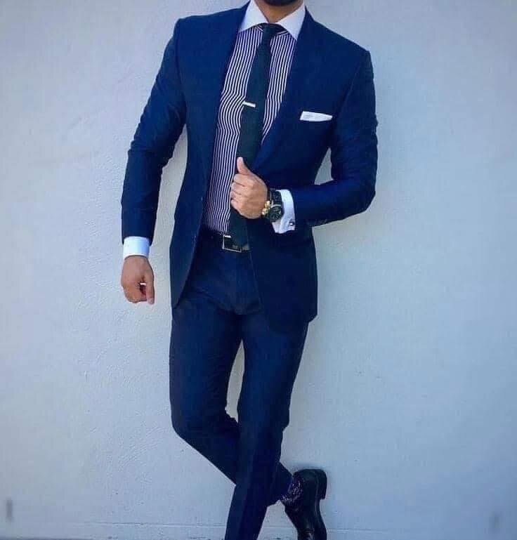 Costume ordinaire (simple) la veste et le pantalon