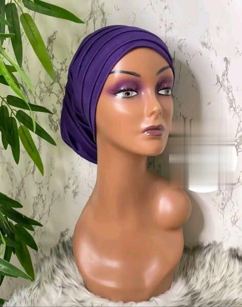 Turban élégant violet