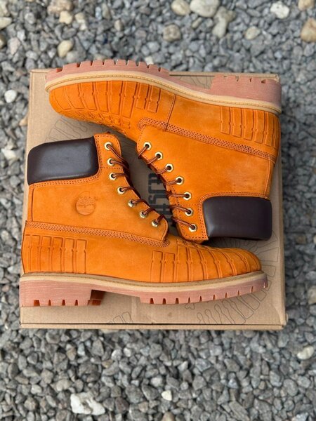 TIMBERLAND BOOT
