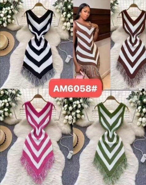 Robe courte tricotée pour femmes