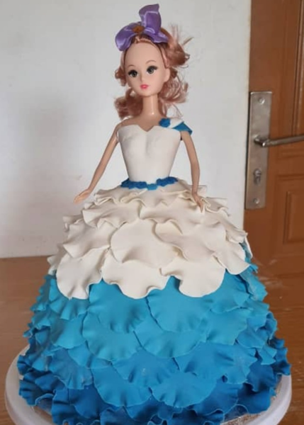 Un beau et très savoureux gâteau pour avos vacances Vos princesses seront forcément chez Oh My Cakes