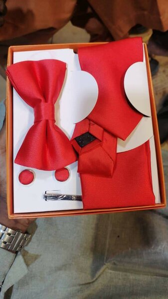 Ensemble élégant rouge