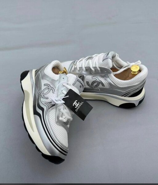 Baskets élégantes chanel