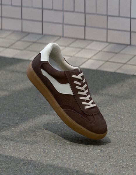 Sneakers en daim marron