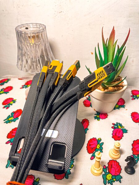 4 in 1 fast charging and data cable