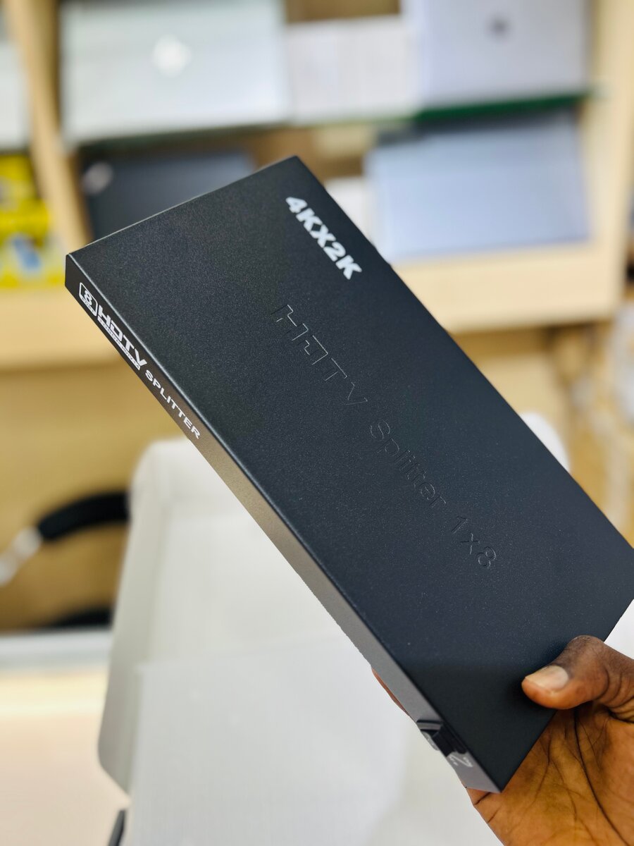 Répartiteur HDMI UHD 4K 1x8