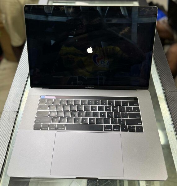macbook pro core i9 2019