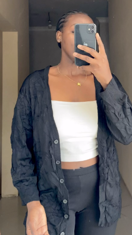 Short cardigan with buttons in black