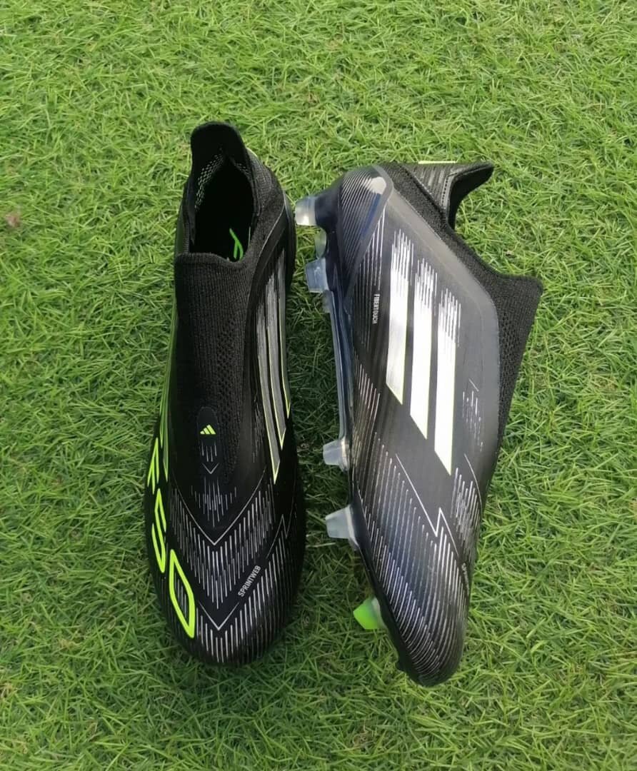 Chaussures de Football F50 Pro
