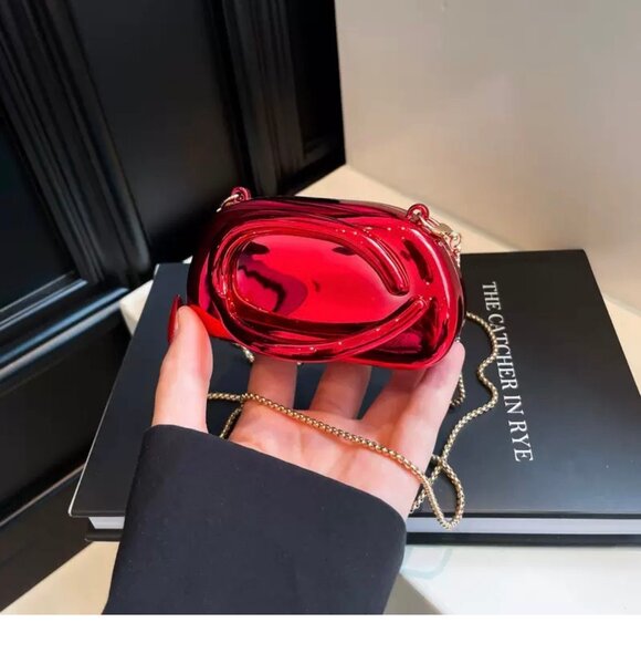 Sac à main métallique chic