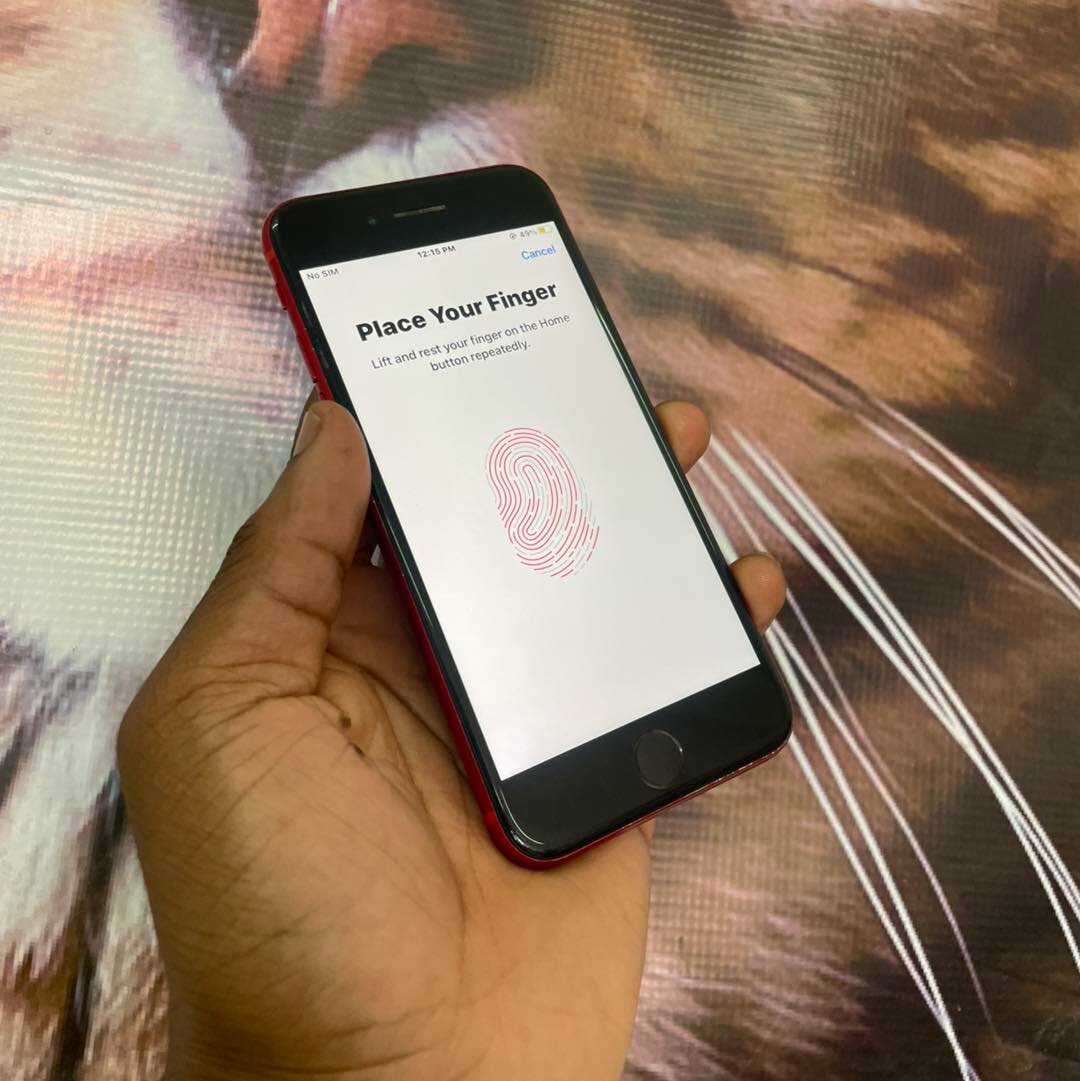 Apple iPhone 8 64GB UK,Red