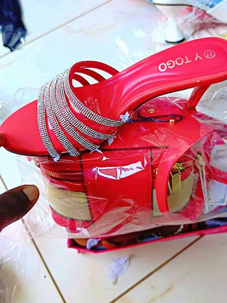 Chaussures à talons hauts Fendi pour femmes