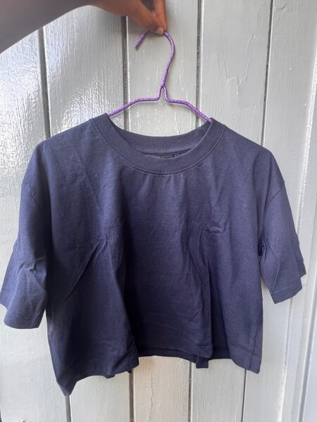 Crop tops size medium