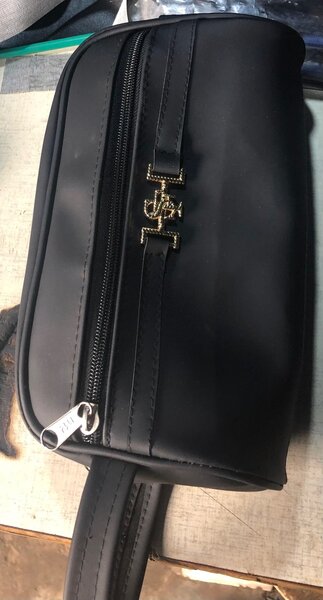 Sac banane élégante noire