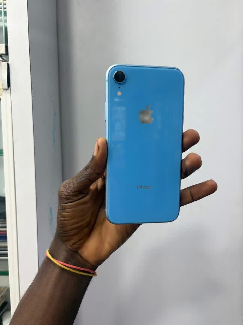 iPhone XR Bleu