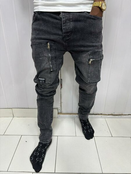 Jean cargo noir pour homme