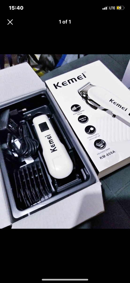 Rechargeable hair clippers