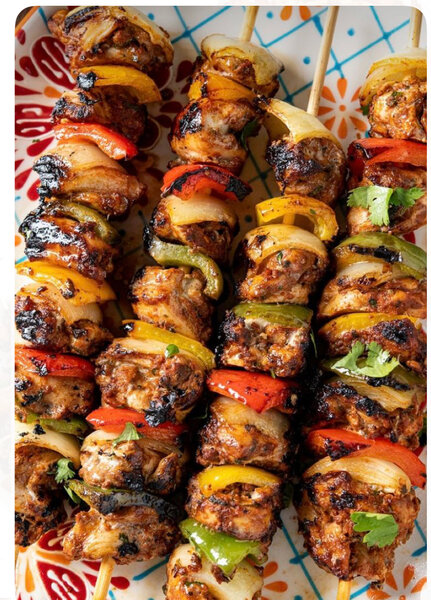 Brochettes de viande grillée