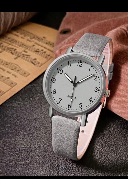 Montre quartz femme élégante