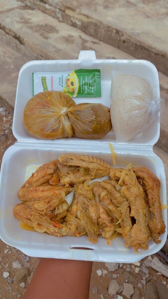 Mélange d'aile et patte