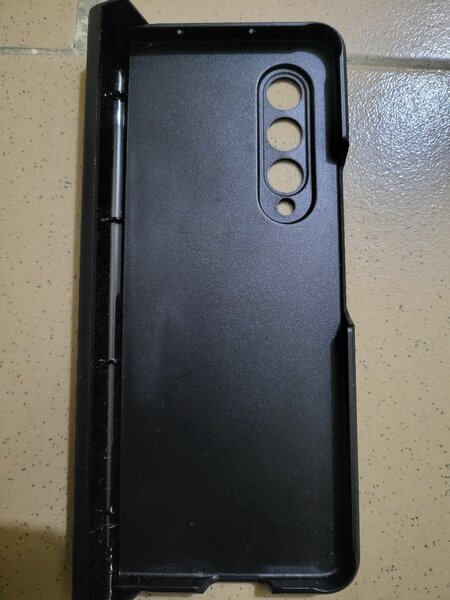 Étui pliable en fibre de carbone